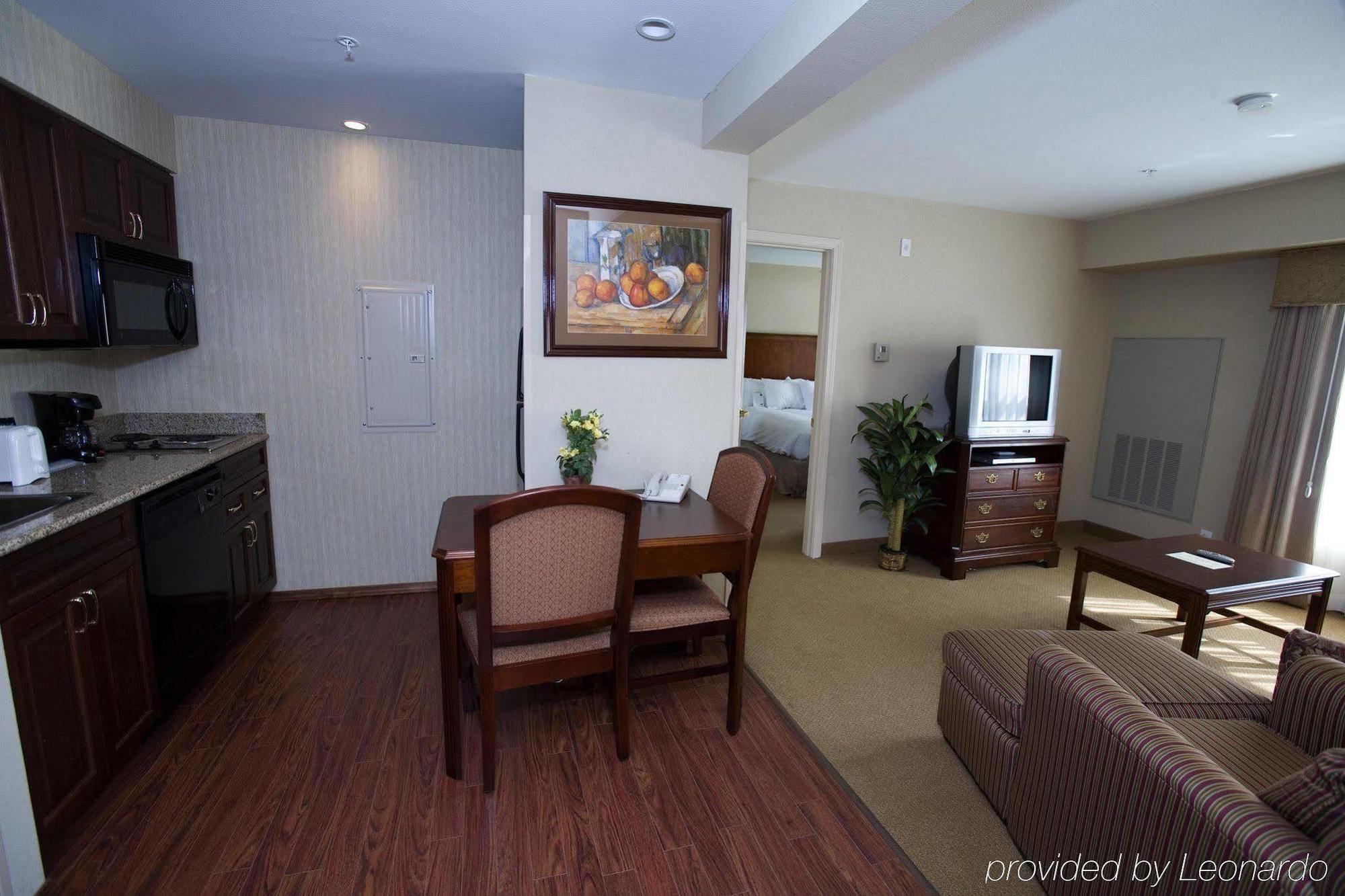 Homewood Suites By Hilton Covington Room photo